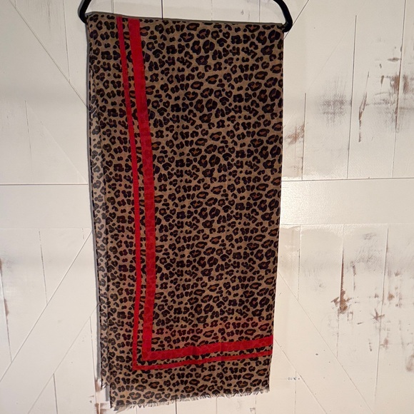 ruggine Accessories - Leopard Print Scarf with Red Accent